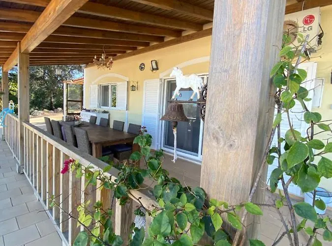 Апартаменты Casa Da Ainheira 44 Cruz Da Assumada 8100-296 *