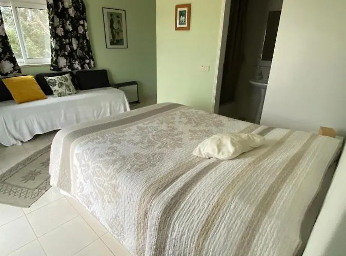 Апартаменты Casa Da Ainheira 44 Cruz Da Assumada 8100-296