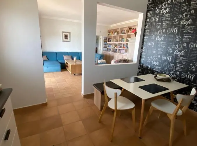 Casa Da Ainheira 44 Cruz Da Assumada 8100-296 * 楼尔